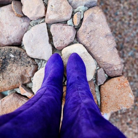 Purple suede boots, sz 5 - Picture 3 of 5